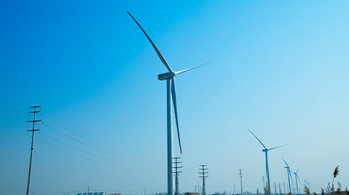 国家能源局局长就新能源产业发表文章、近期风电资讯